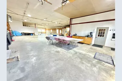 208 N 10th Street, Altamont, IL 62411 - Photo 7