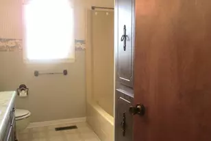 306 College Blvd, Carmi, IL 62821 - Photo 15