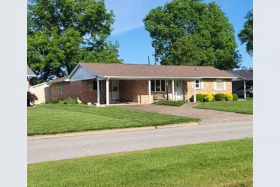 306 College Boulevard, Carmi, IL 62821 - Photo 1