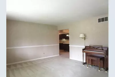 306 College Boulevard, Carmi, IL 62821 - Photo 3