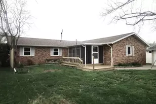 306 College Blvd, Carmi, IL 62821 - Photo 21