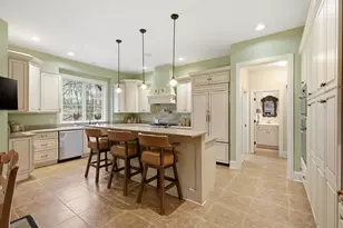 26 Chippiannock Pl, Rock Island, IL 61201 - Photo 13