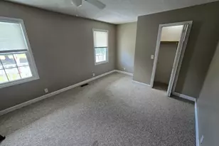 108 Mockingbird Ln, Chicago, IL 62898 - Photo 41