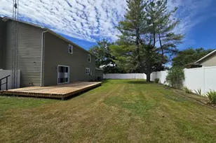 108 Mockingbird Ln, Chicago, IL 62898 - Photo 5
