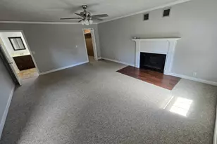 108 Mockingbird Ln, Chicago, IL 62898 - Photo 31