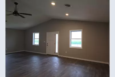 1005 Augusta Road, Carthage, IL 62321 - Photo 7