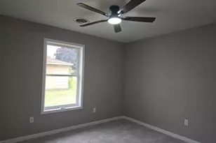 1005 Augusta Rd, Carthage, IL 62321 - Photo 13