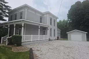 729 Locust St, Carthage, IL 62321 - Photo 25