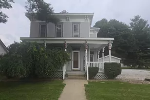 729 Locust St, Carthage, IL 62321 - Photo 27