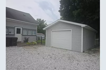 729 Locust Street, Carthage, IL 62321 - Photo 31