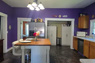 729 Locust St, Carthage, IL 62321 - Photo 3