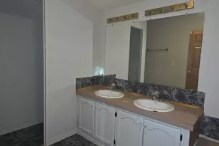 206 W 1st Ave, La Harpe, IL 61450 - Photo 7