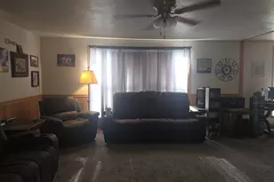 105 S Cedar Street S, Bowen, IL 62316 - Photo 11