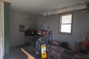 105 S Cedar Street S, Bowen, IL 62316 - Photo 25