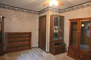 57 W Main St, Carthage, IL 62321 - Photo 13