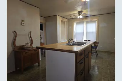 57 W Main Street, Carthage, IL 62321 - Photo 5