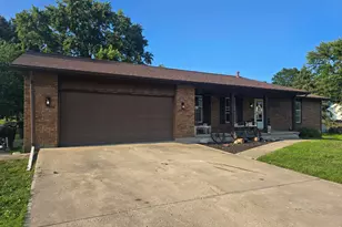 705 E Main St, Augusta, IL 62311 - Photo 35