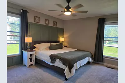 705 E Main Street, Augusta, IL 62311 - Photo 23