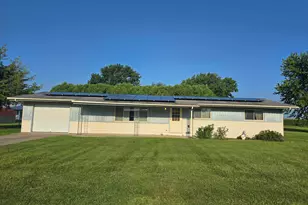 319 Rogers Rd, Carthage, IL 62321 - Photo 19
