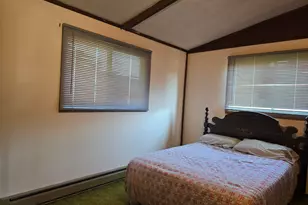 319 Rogers Rd, Carthage, IL 62321 - Photo 13