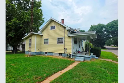 227 E Bennett Street, Salem, IL 62881 - Photo 27