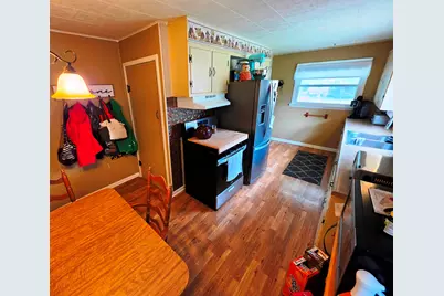 227 E Bennett Street, Salem, IL 62881 - Photo 11