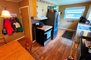 227 E Bennett St, Salem, IL 62881 - Photo 11