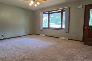 1561 Elm St, Hamilton, IL 62341 - Photo 5