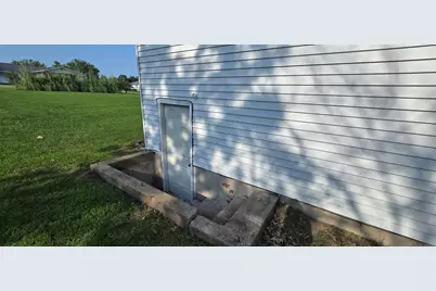1561 Elm Street, Hamilton, IL 62341 - Photo 19
