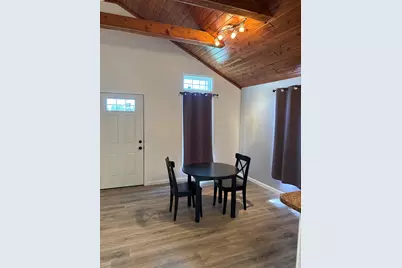 506 E Franklin Street E, Mt Sterling, IL 62353 - Photo 5