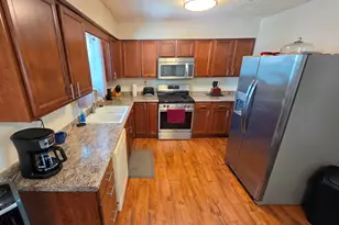 346 Woodland Dr, Salem, IL 62881 - Photo 11