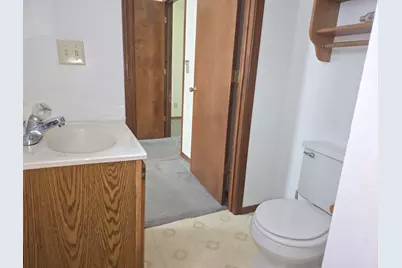 237 W Locust Street, Carthage, IL 62321 - Photo 13