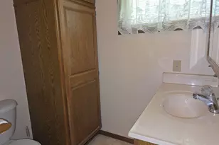 237 W Locust St, Carthage, IL 62321 - Photo 23