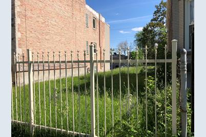 3909 W Fillmore Street, Chicago, IL 60624 - Photo 1