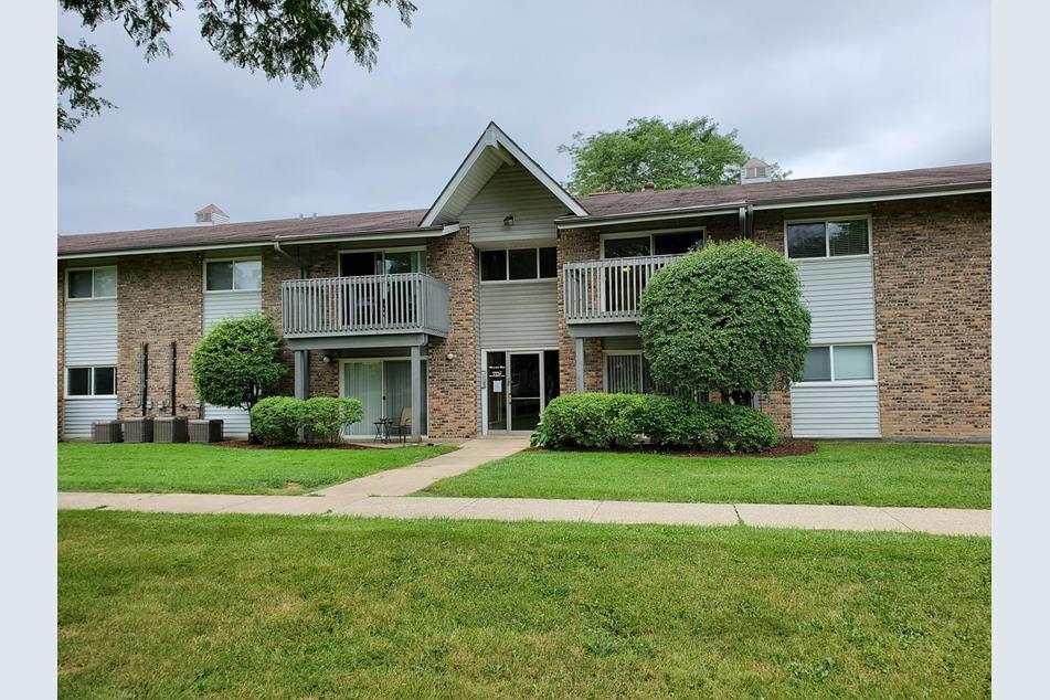 16W505 Mockingbird Ln #202, Willowbrook, IL 60527 - MLS 10806952 ...