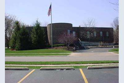 490 NW Coventry Lane #201, Crystal Lake, IL 60014 - Photo 1