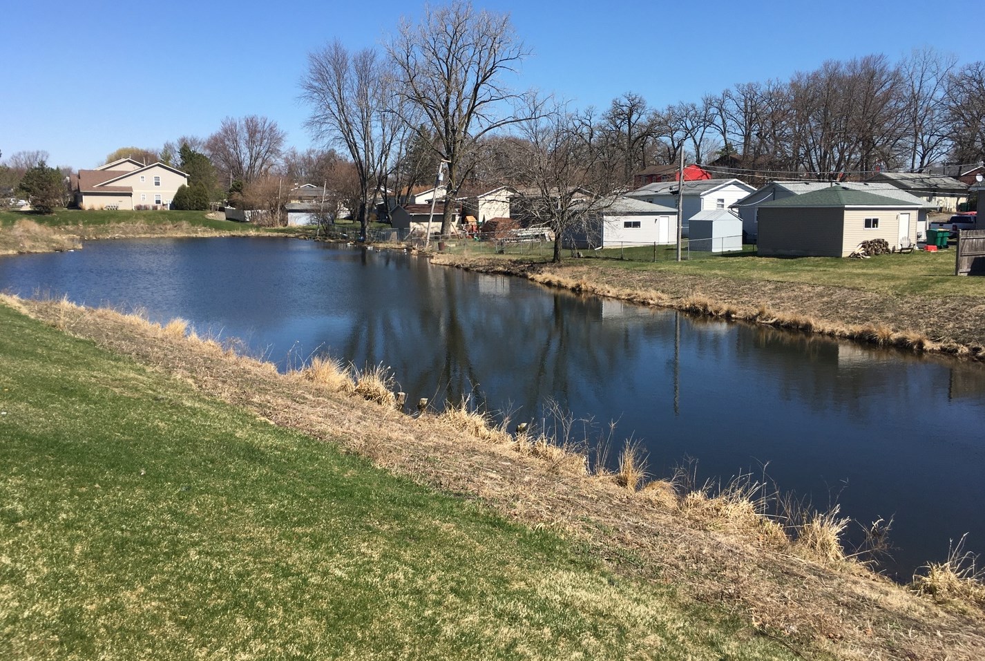 1065 Village Dr, Volo IL  60073-2493 exterior