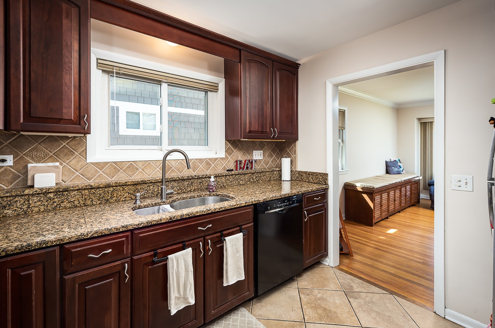 4509 Pershing Ave, Downers Grove IL  60515-2658 exterior