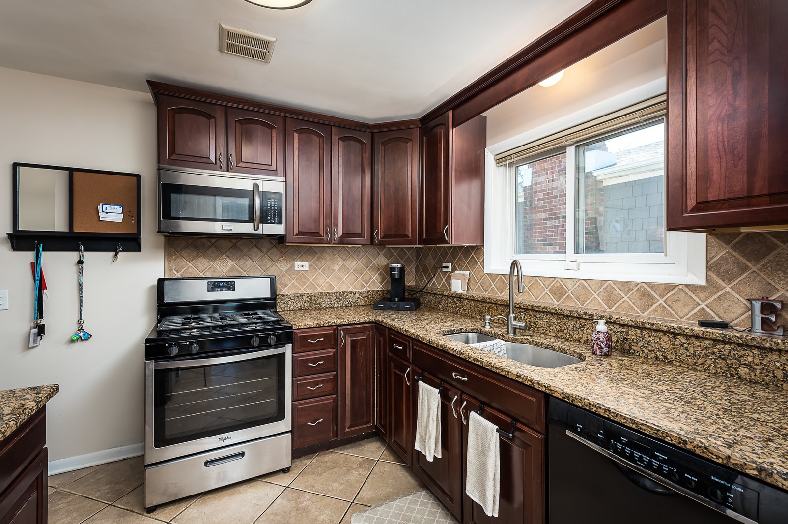 4509 Pershing Ave, Downers Grove IL  60515-2658 exterior