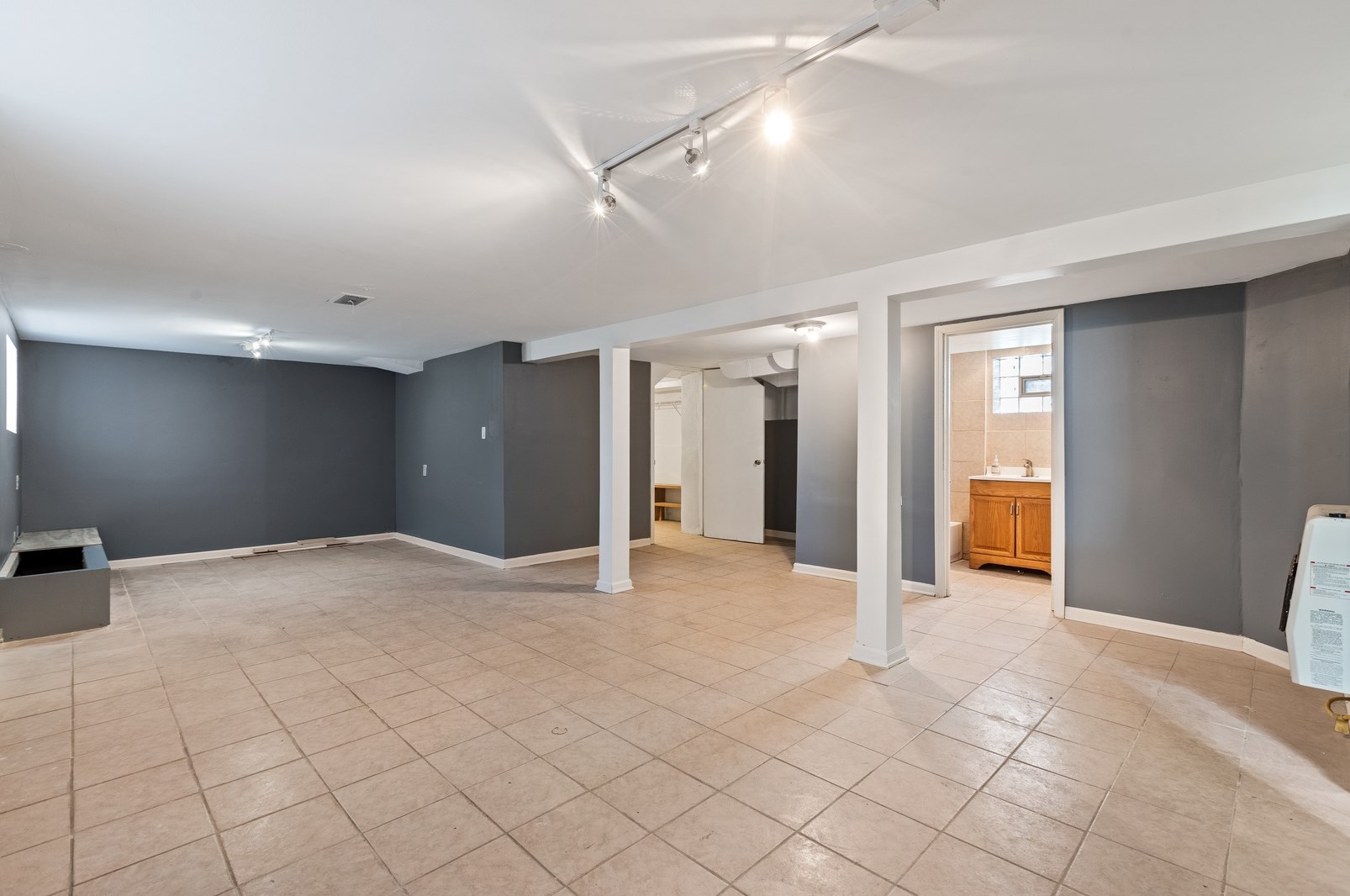 1429 Fowler Ave, Evanston IL  60201-3906 exterior
