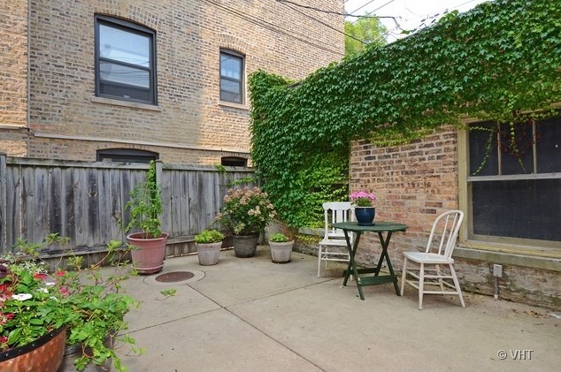 921 Forest Ave, Evanston IL  60202-5410 exterior
