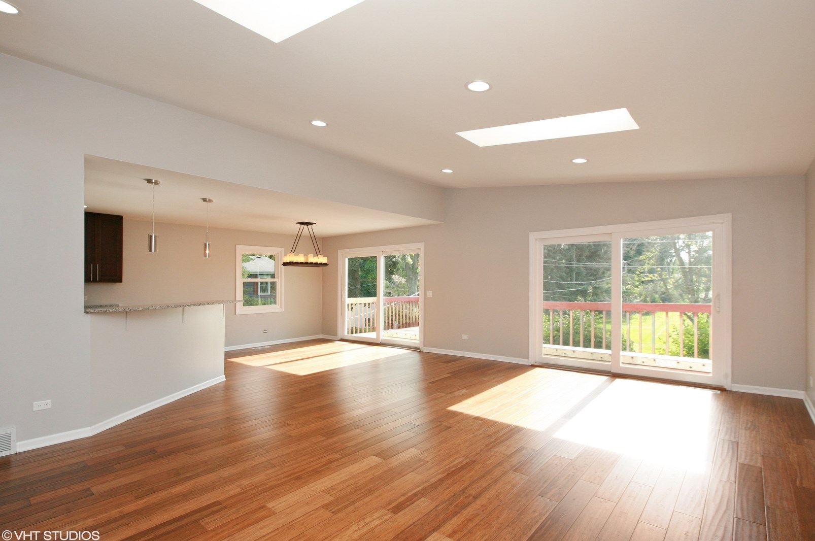 308 Crest Dr, Trout Valley IL  60013-2220 exterior