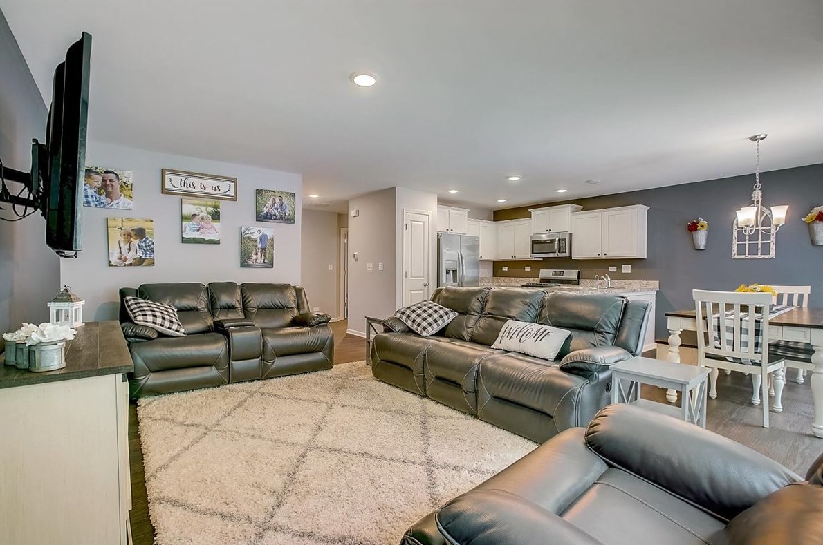 1165 Lake Dr, Trout Valley IL  60013-1612 exterior