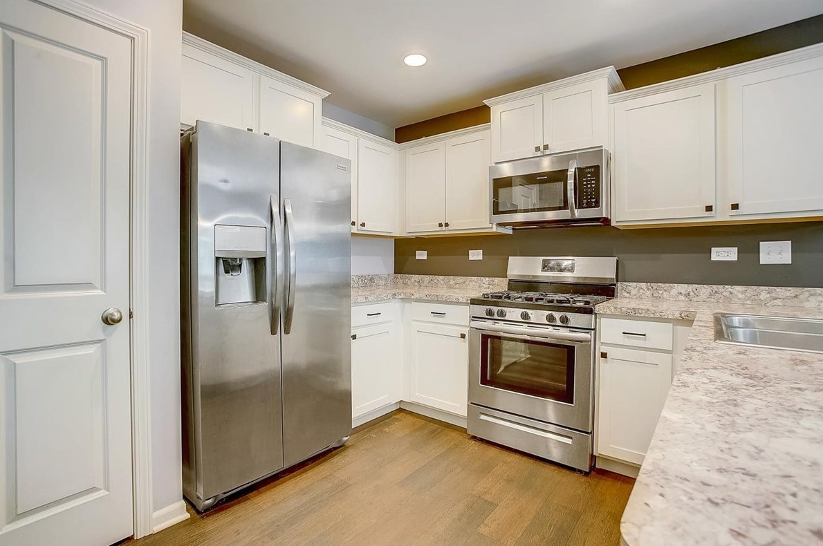 1165 Lake Dr, Trout Valley IL  60013-1612 exterior