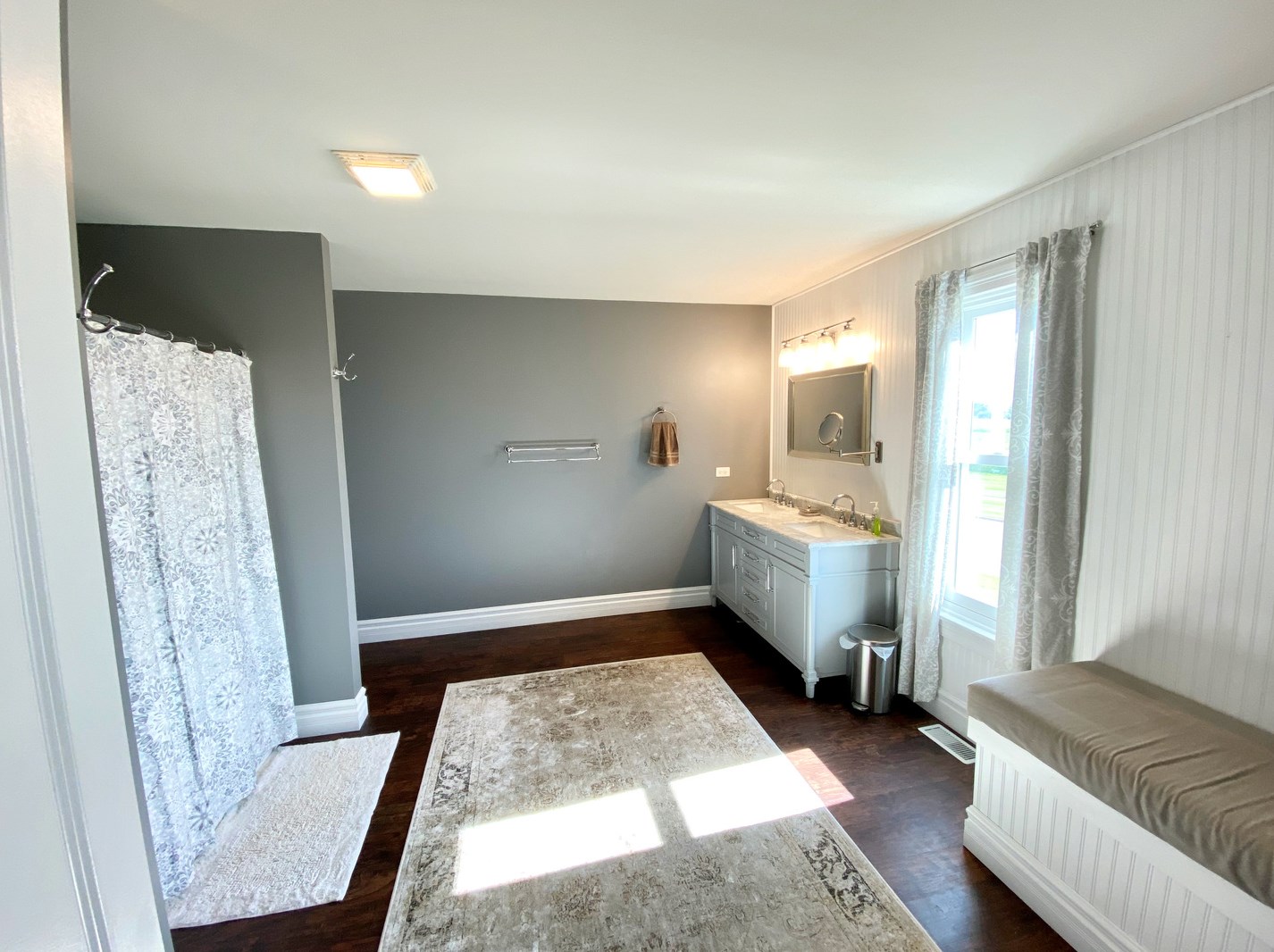 1202 Pattee Ave, Elburn IL  60119-7835 exterior