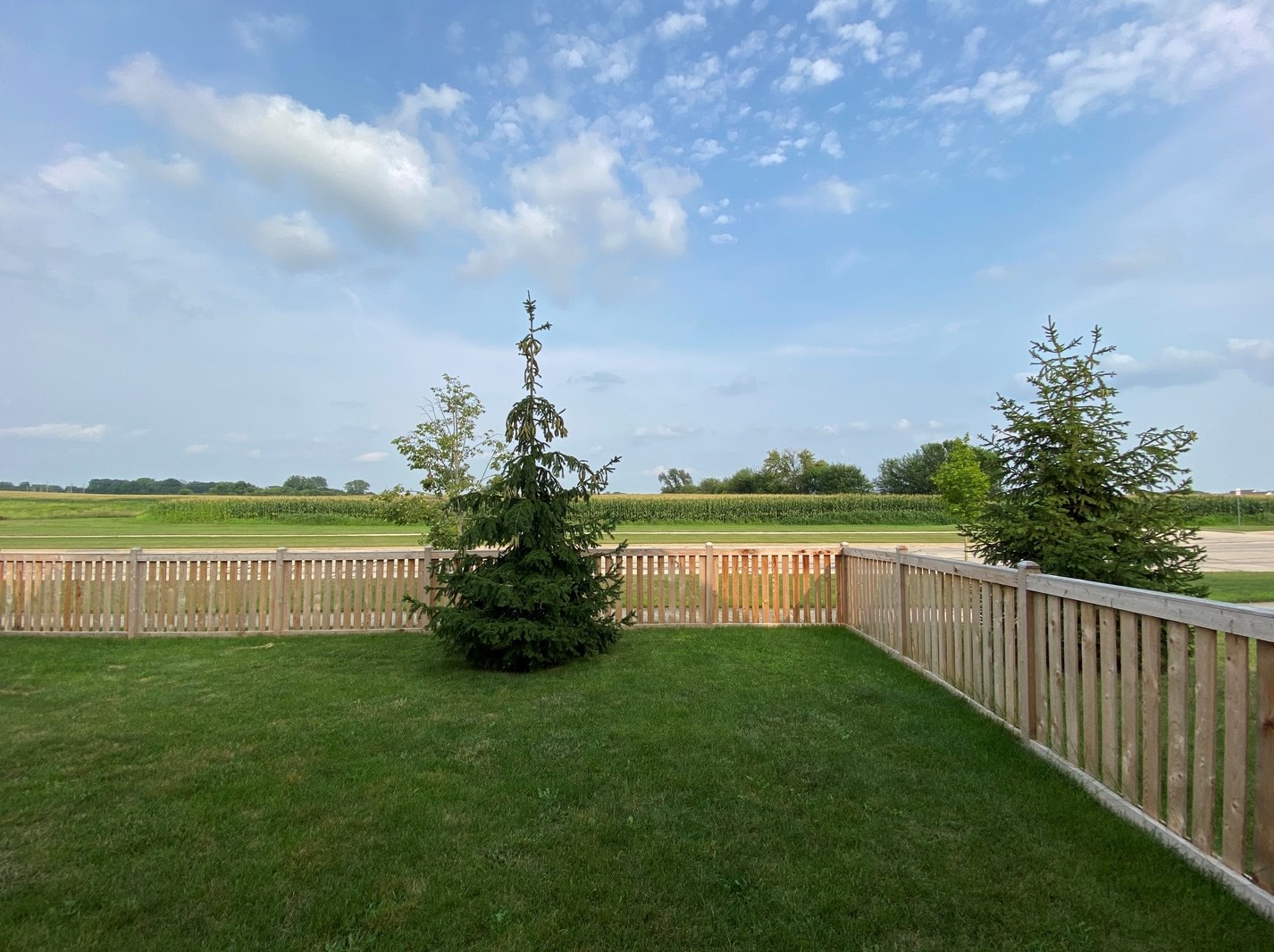 1202 Pattee Ave, Elburn IL  60119-7835 exterior