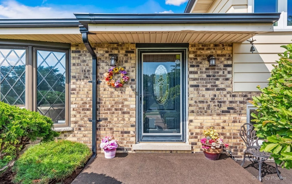 410 79th St, Willowbrook IL  60527-2406 exterior