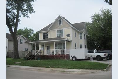 541 11th Street - Photo 1