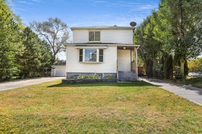 7303 N Oak Street - Photo 1