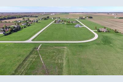 2439 N 4210th Road, Sheridan, IL 60551 - Photo 1